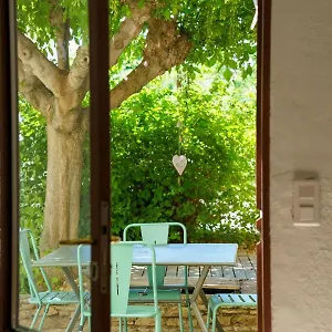  Maison d'hôtes le jardin du seringat